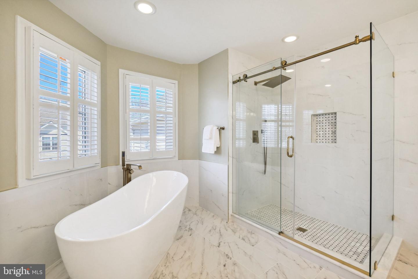 203 Saddle Ridge Cir