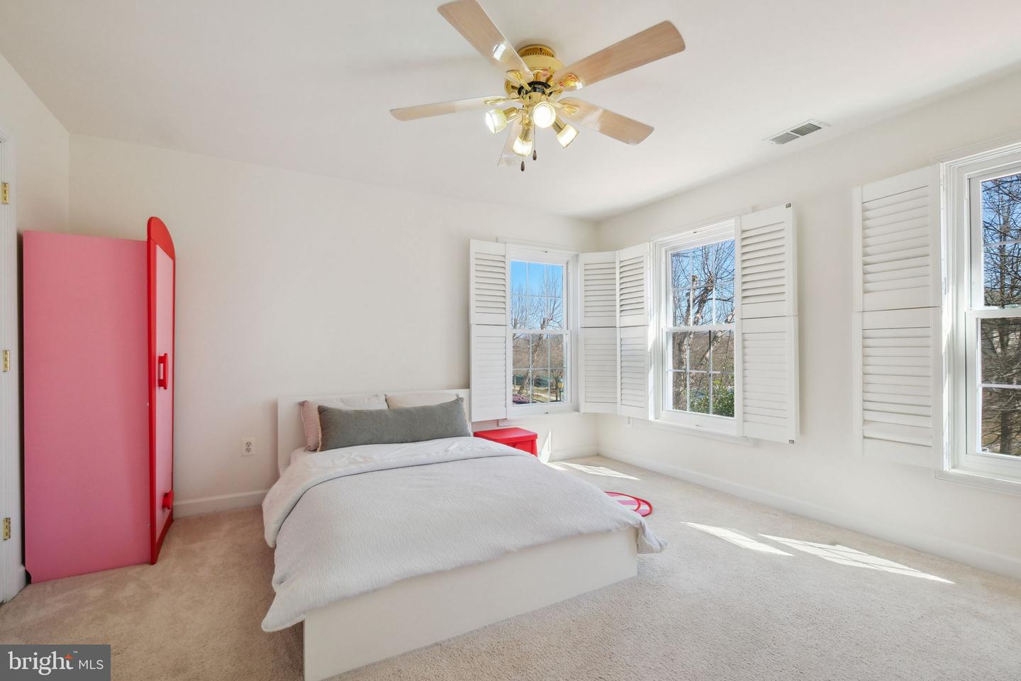 203 Saddle Ridge Cir