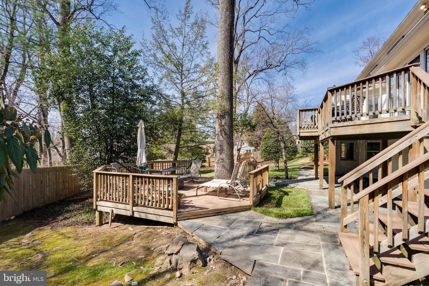 6106 Wayside Dr