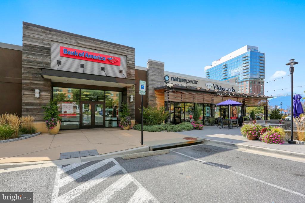 11750 OLD GEORGETOWN RD #2326