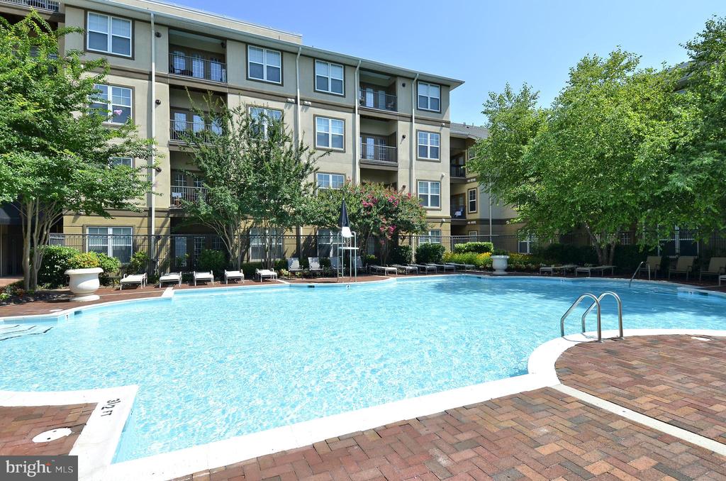 11750 OLD GEORGETOWN RD #2326