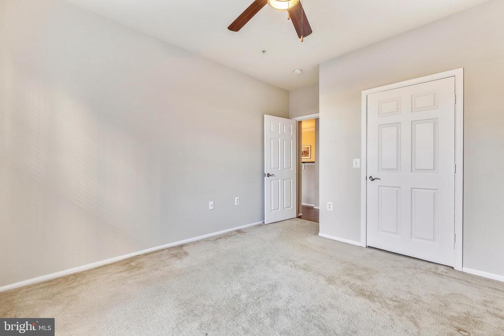 11750 OLD GEORGETOWN RD #2326