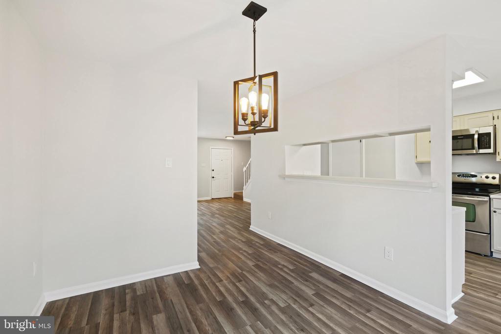 11407 Flowerton Pl