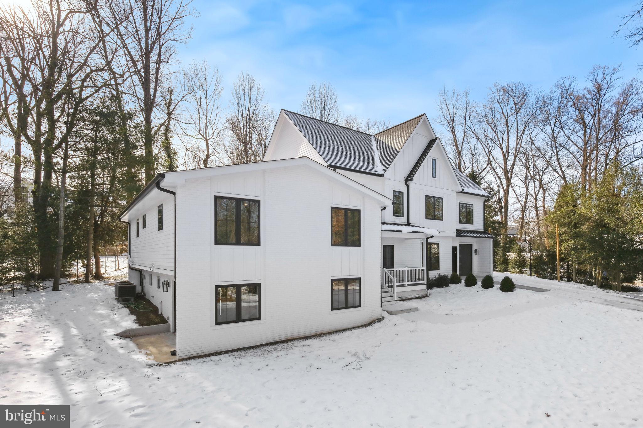 11624 DANVILLE DR