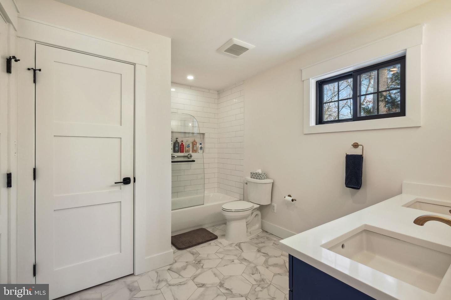 11624 Danville Dr