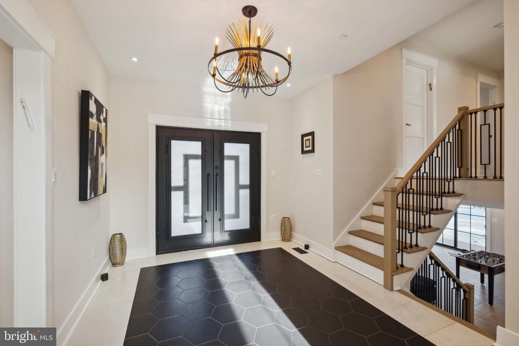 11624 DANVILLE DR