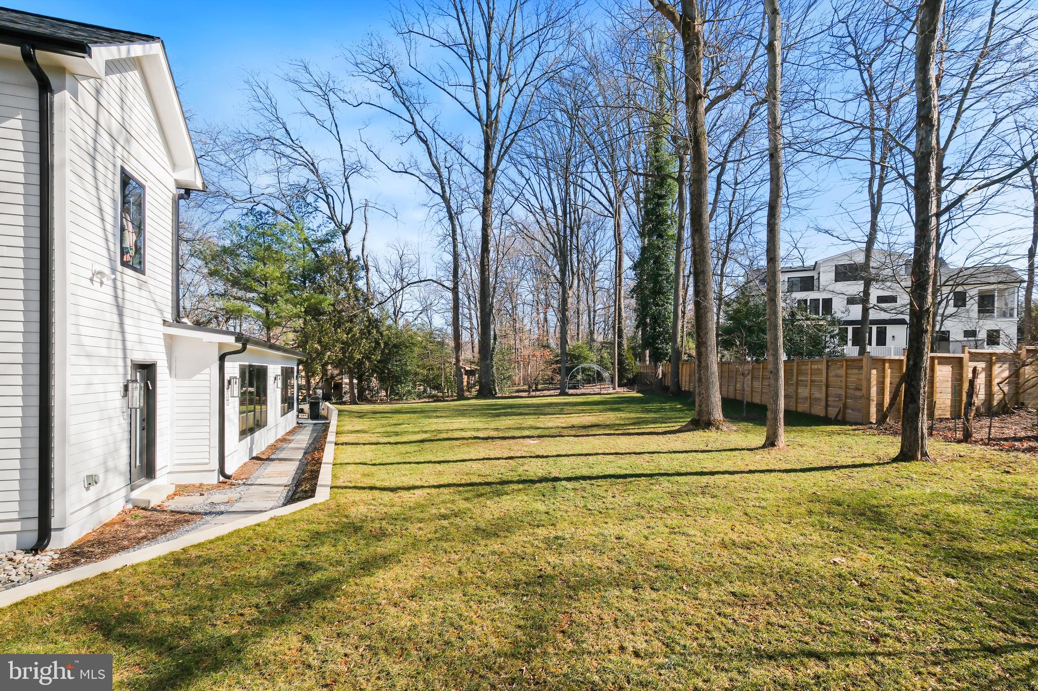 11624 DANVILLE DR