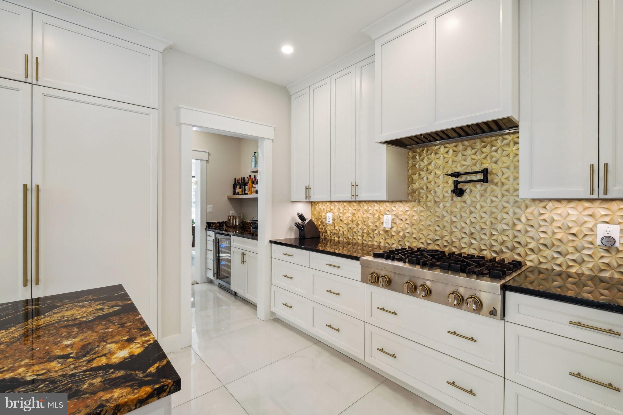 11624 DANVILLE DR
