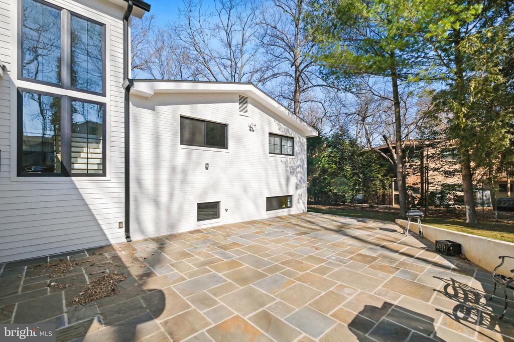 11624 DANVILLE DR