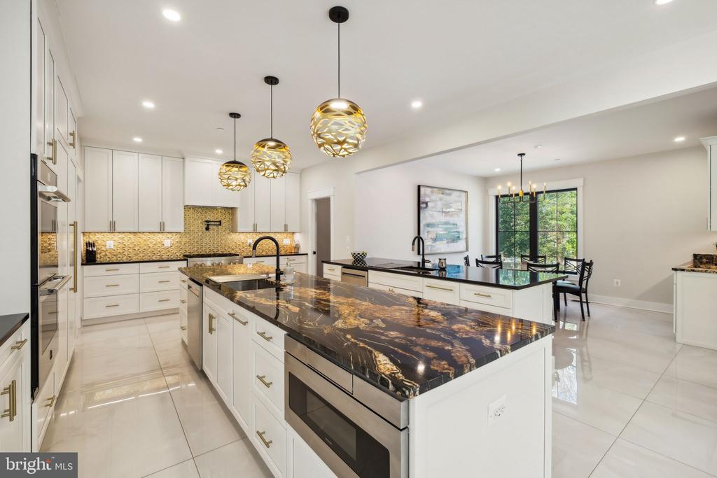 11624 DANVILLE DR