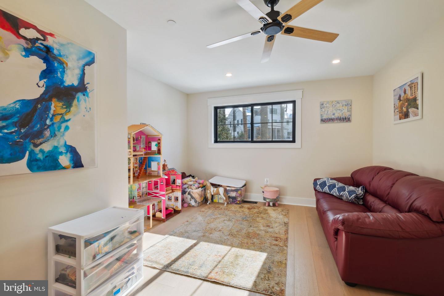 11624 Danville Dr