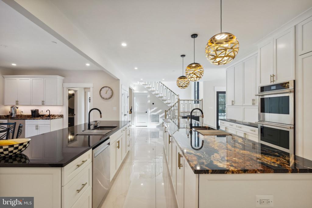 11624 DANVILLE DR