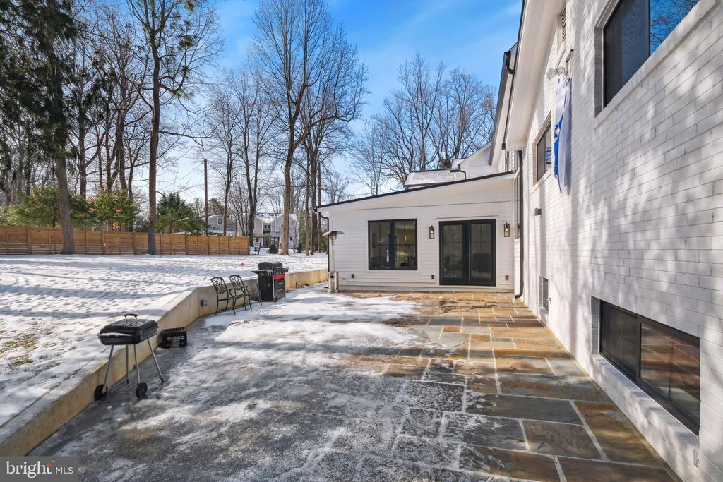 11624 DANVILLE DR