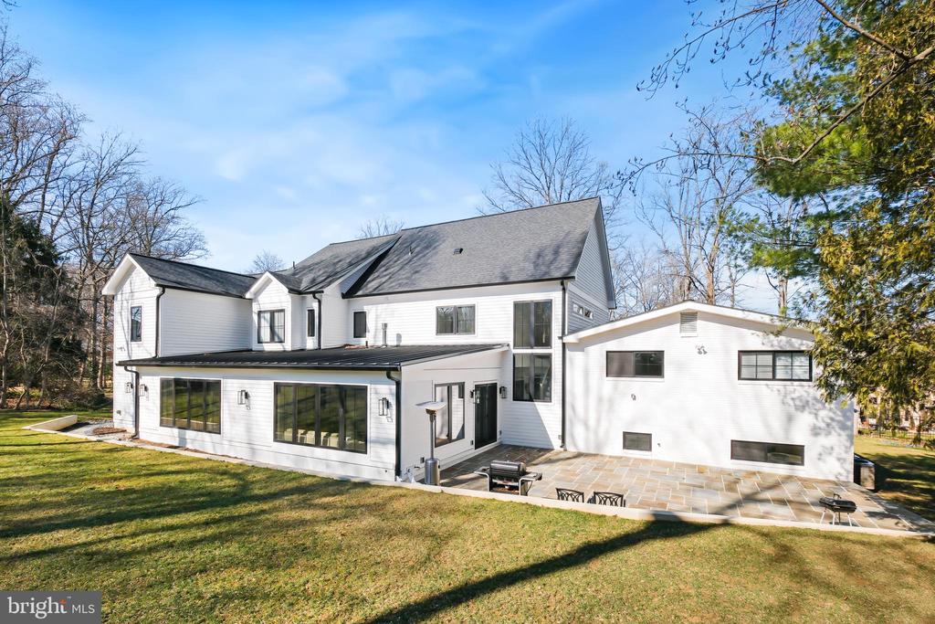 11624 DANVILLE DR