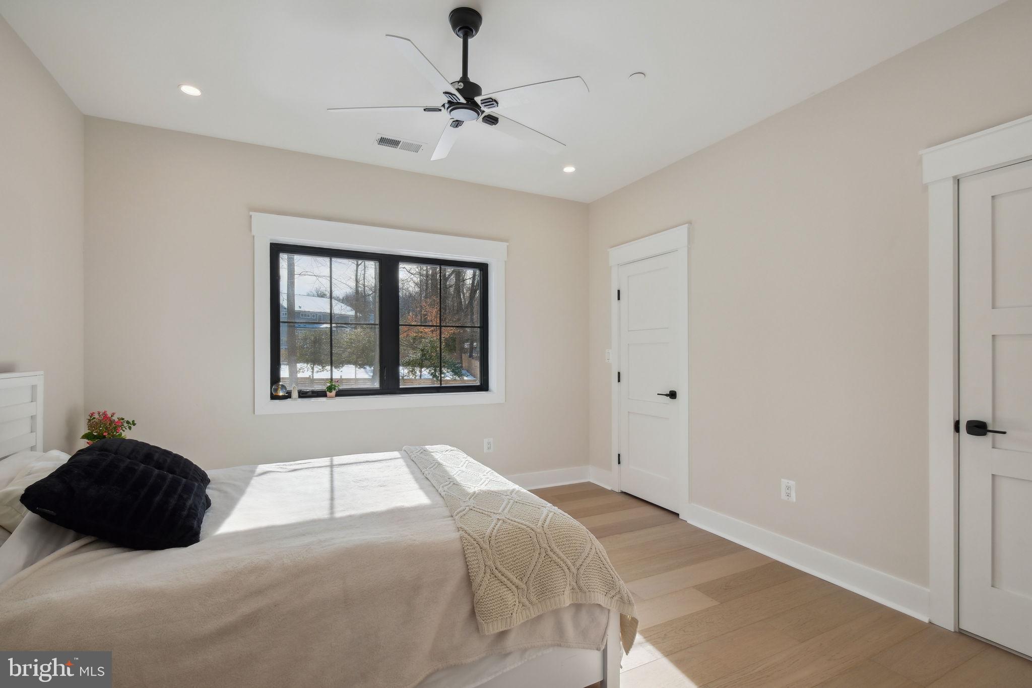 11624 DANVILLE DR