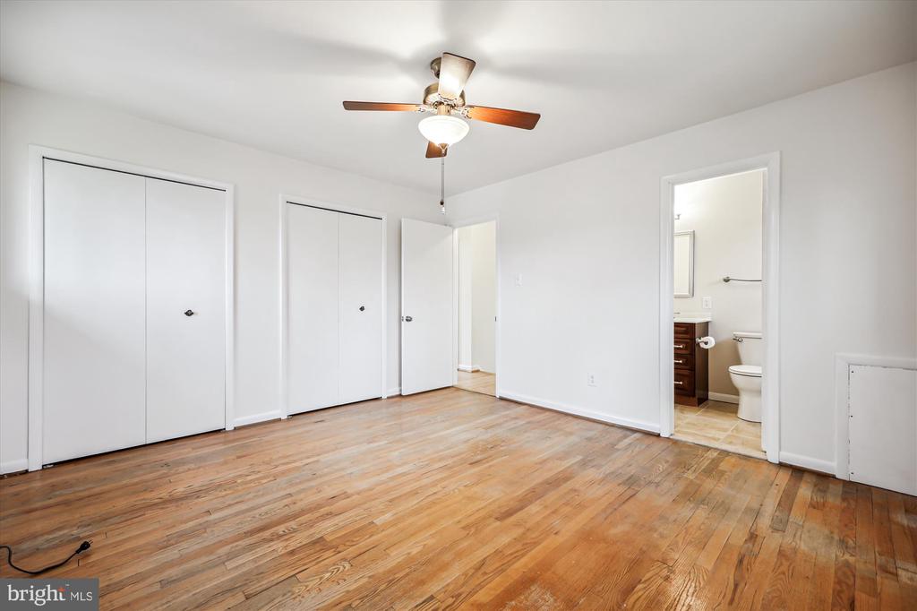 3 Lorraine Ct