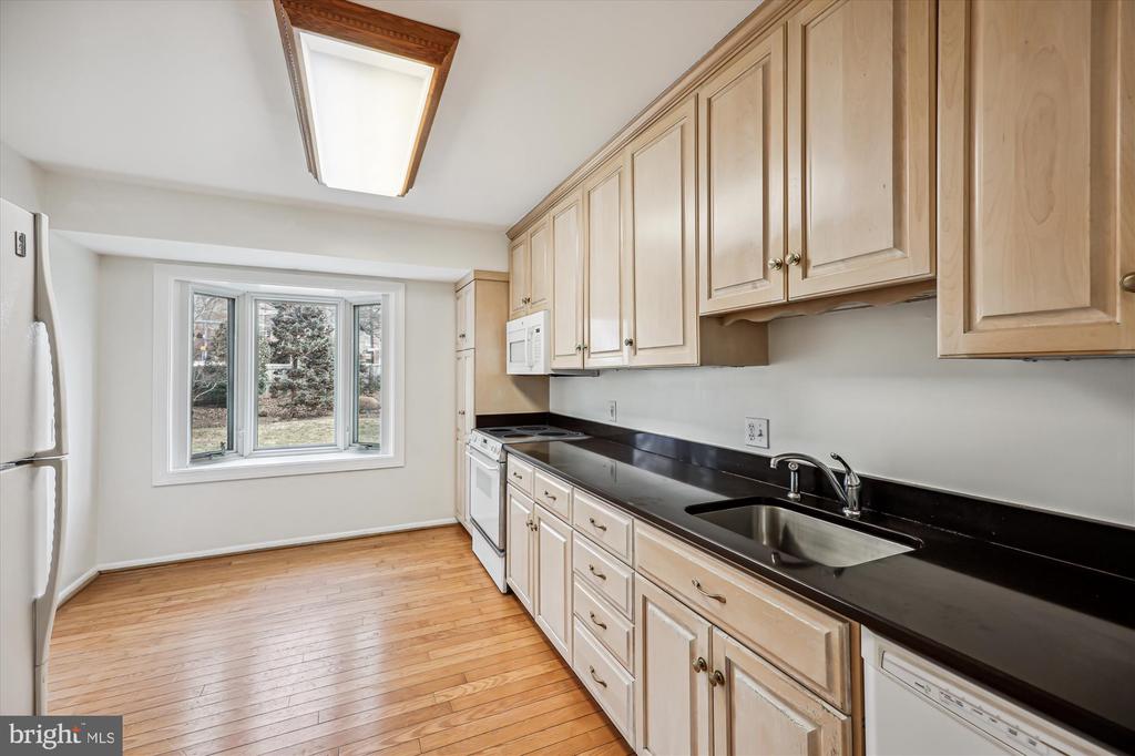 3 Lorraine Ct