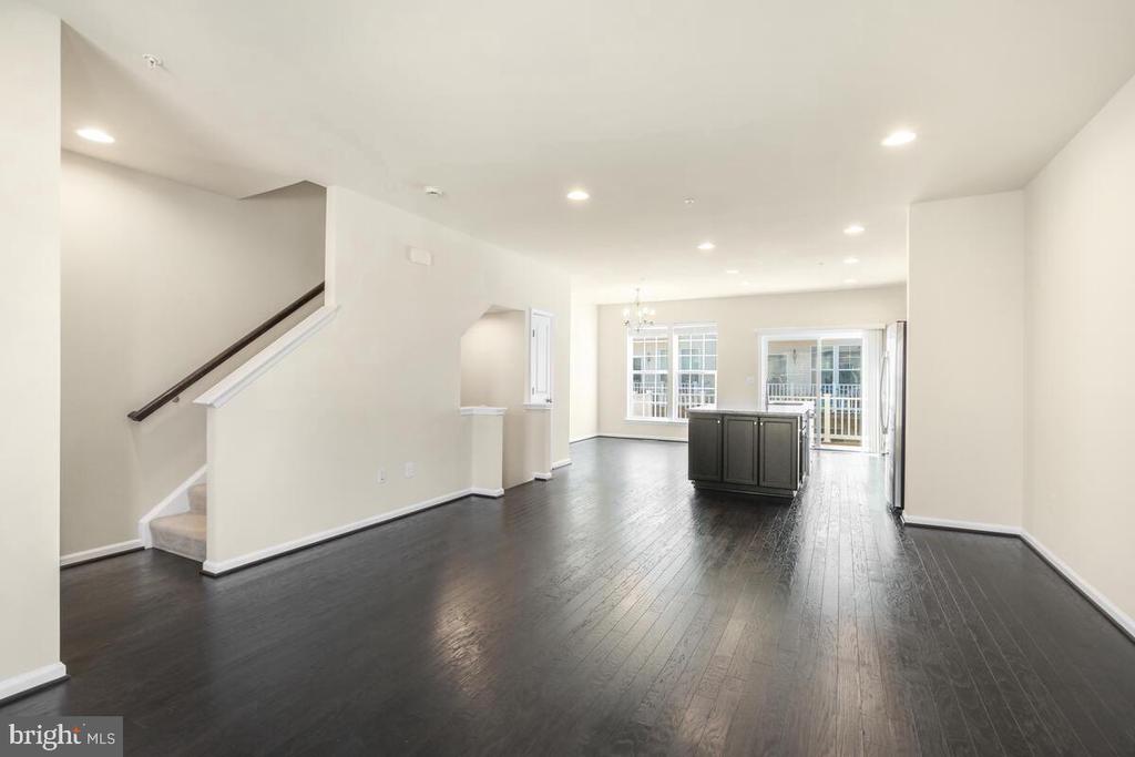 13205 Uffizi Ln