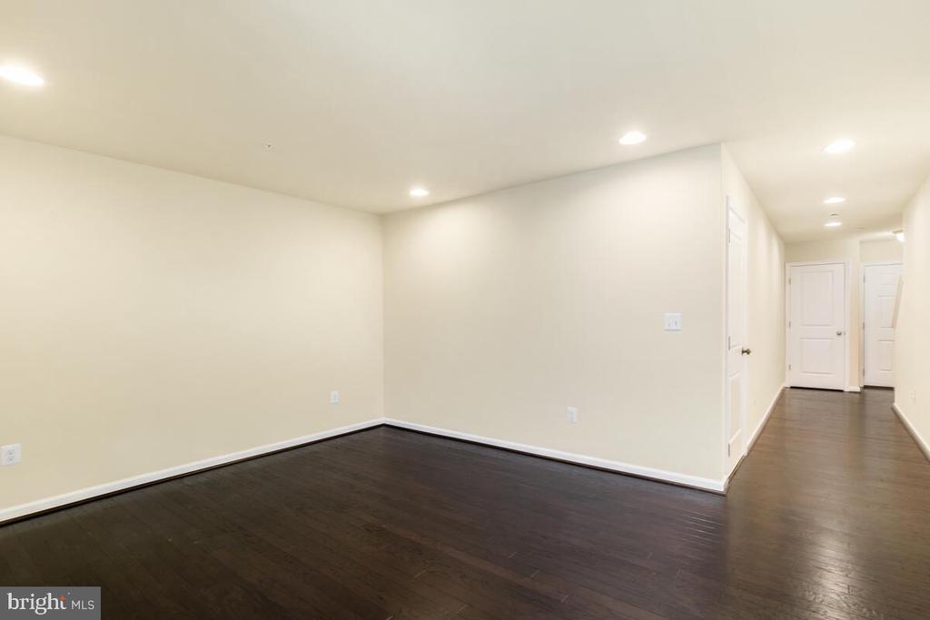 13205 Uffizi Ln