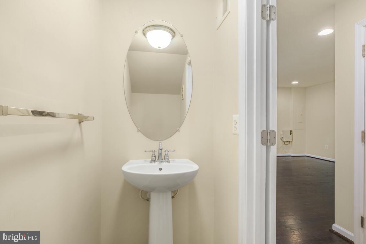 13205 Uffizi Ln