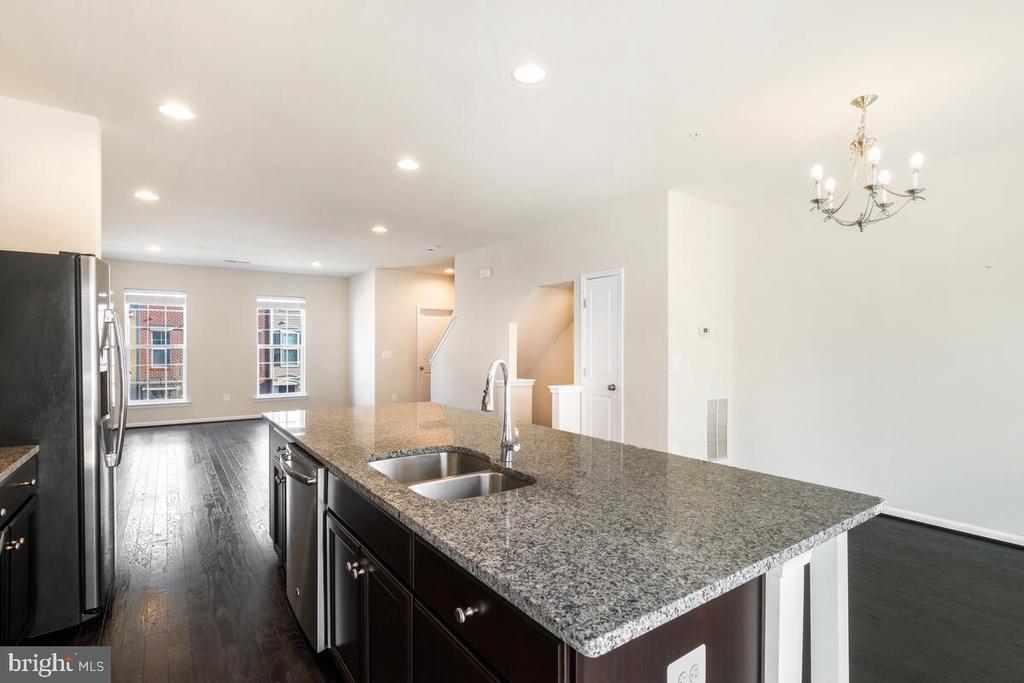 13205 Uffizi Ln