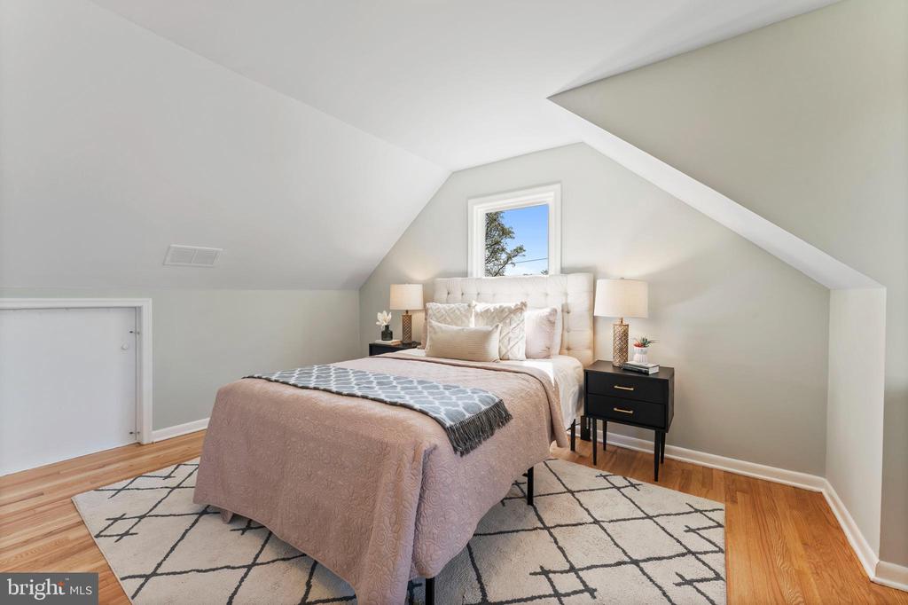 3 MELBOURNE AVENUE