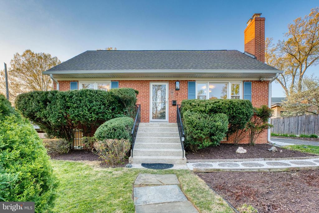 3 MELBOURNE AVENUE