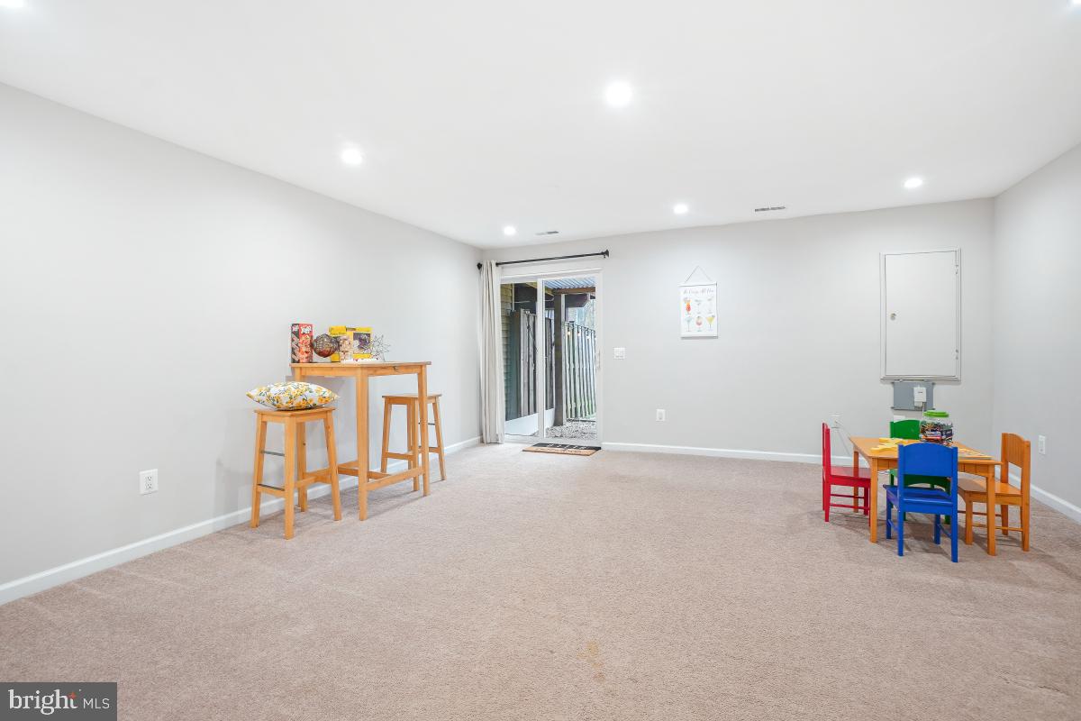 1 Long Green Ct