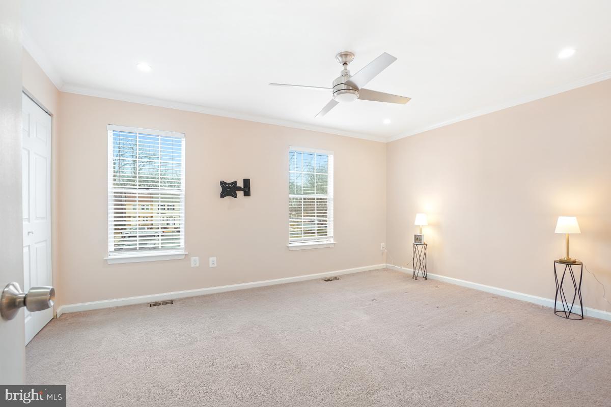 1 Long Green Ct