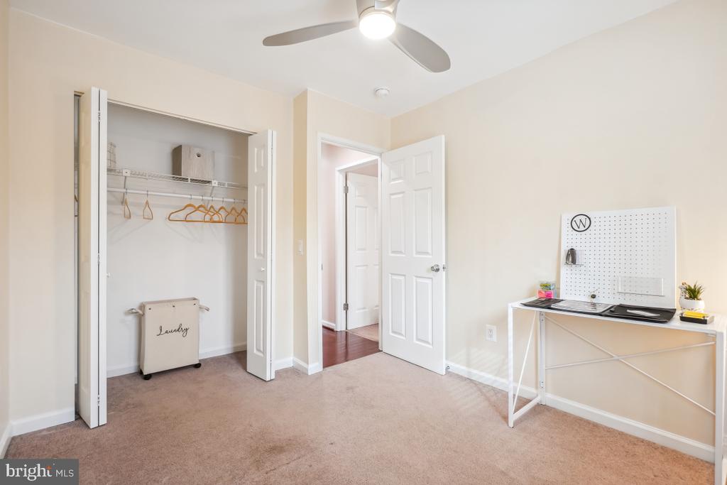 1 Long Green Ct