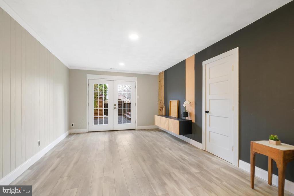 31 RYE COURT