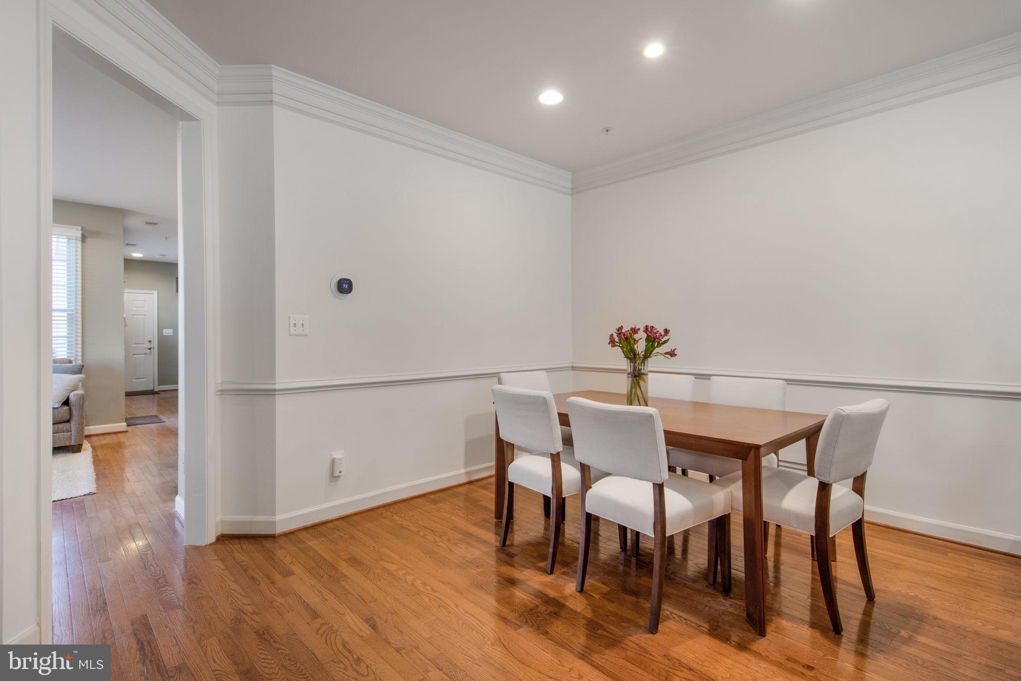 814 OAK KNOLL TERRACE