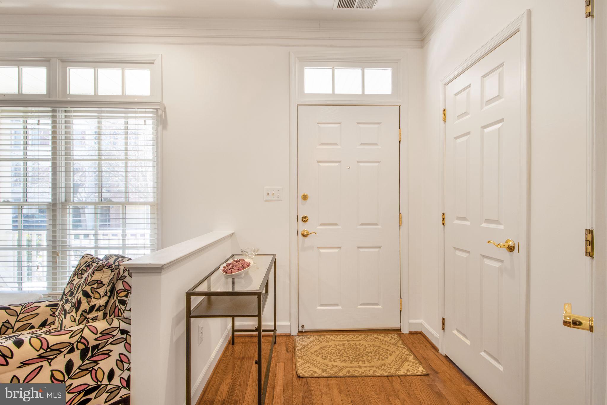 814 OAK KNOLL TERRACE