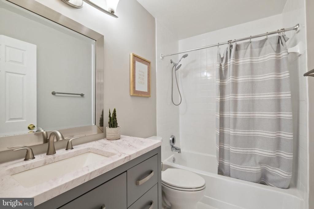 10717 Hampton Mill Ter #210/319