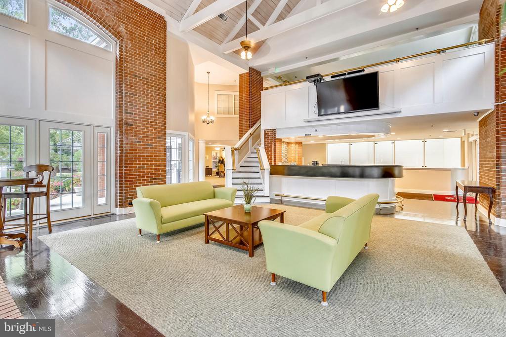 10717 Hampton Mill Ter #210/319