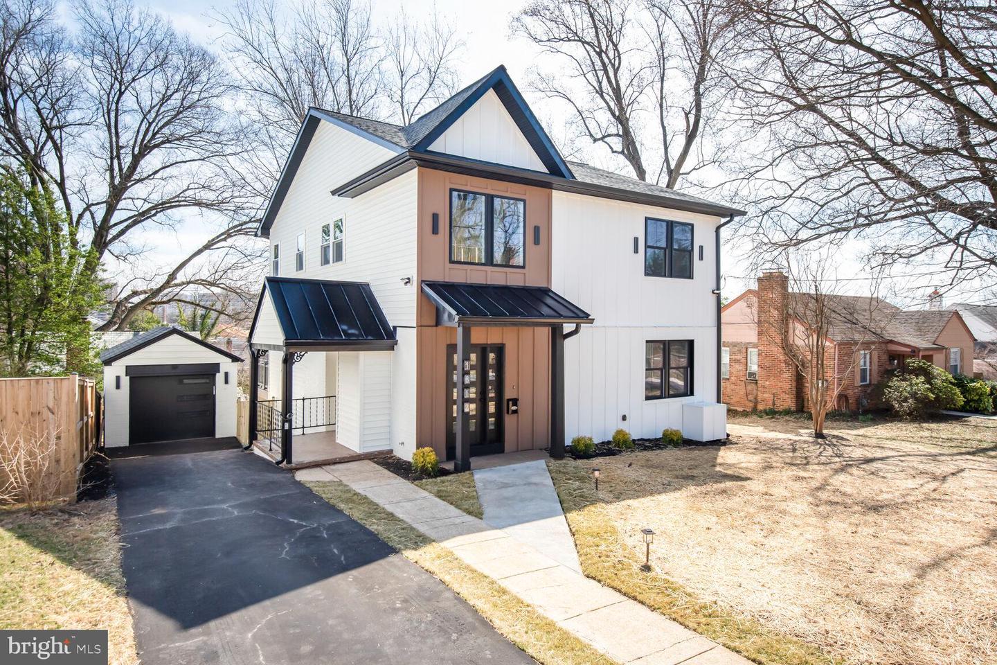 1612 Noyes Dr