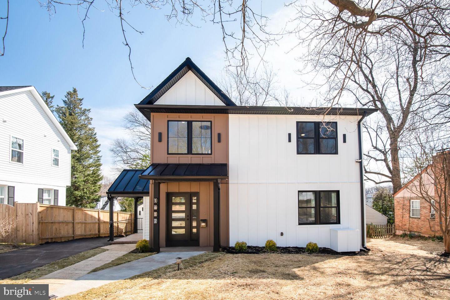 1612 Noyes Dr