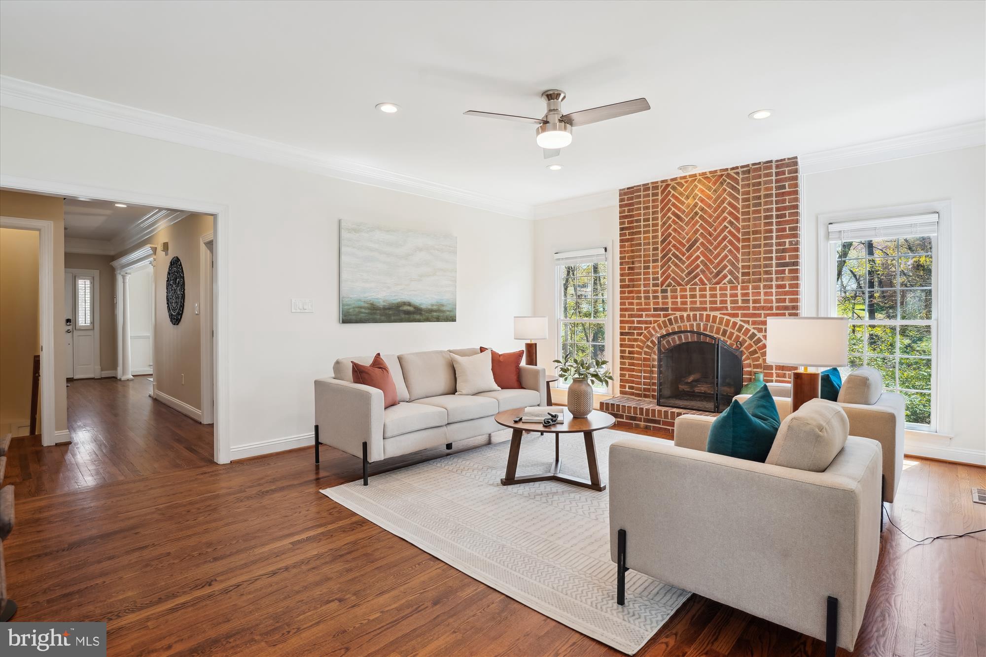 302 TSCHIFFELY SQUARE ROAD