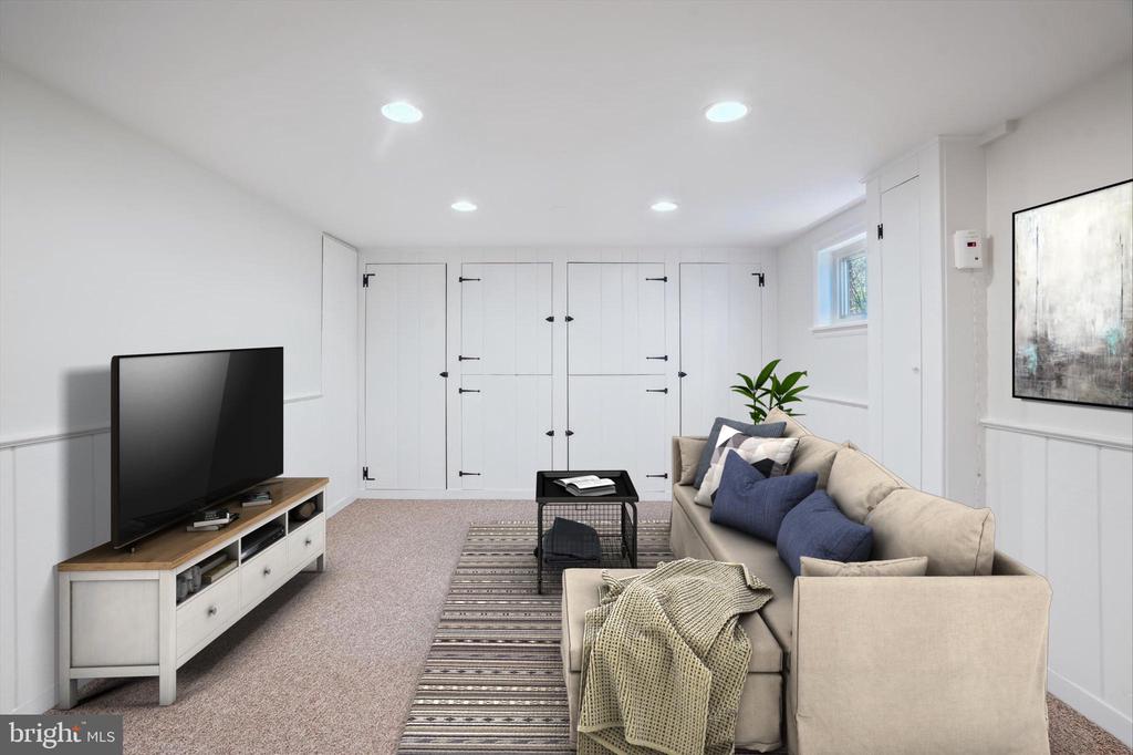 5218 Danbury Rd
