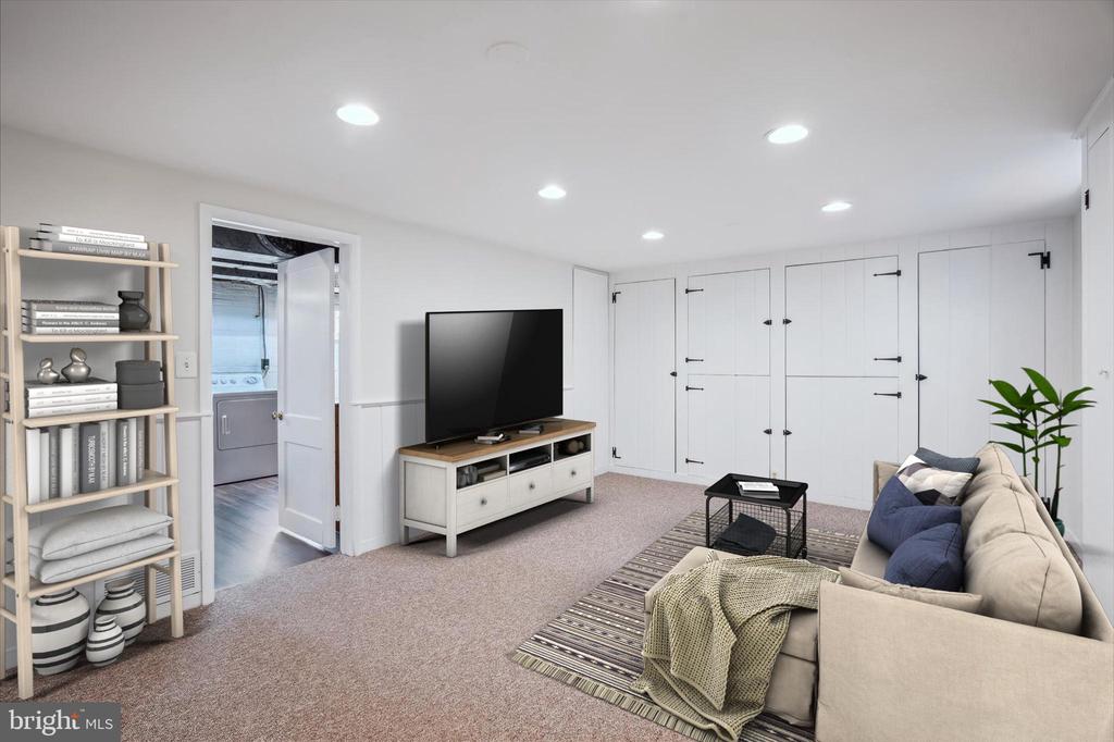 5218 Danbury Rd