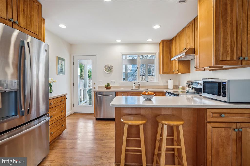 5218 Danbury Rd