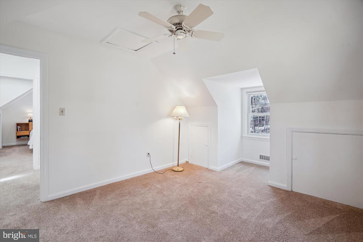5218 Danbury Rd