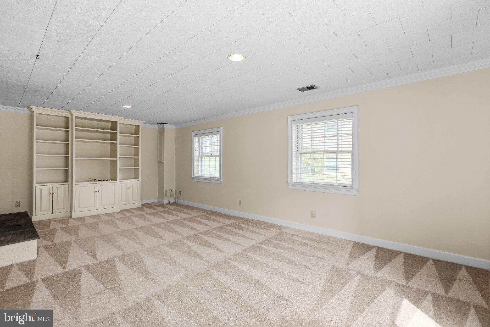 3428 Falling Green Rd