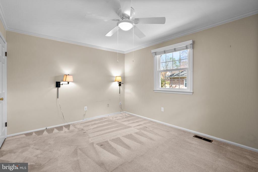 3428 Falling Green Rd