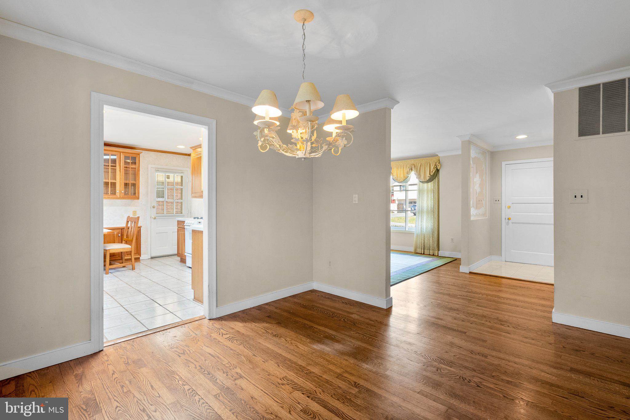 3428 Falling Green Rd