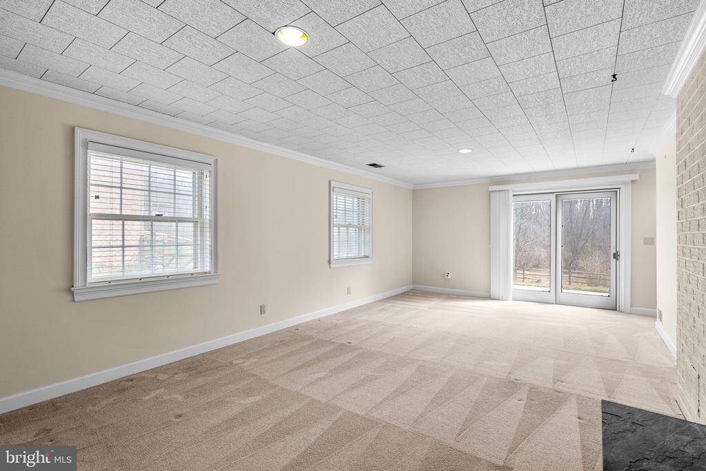 3428 Falling Green Rd