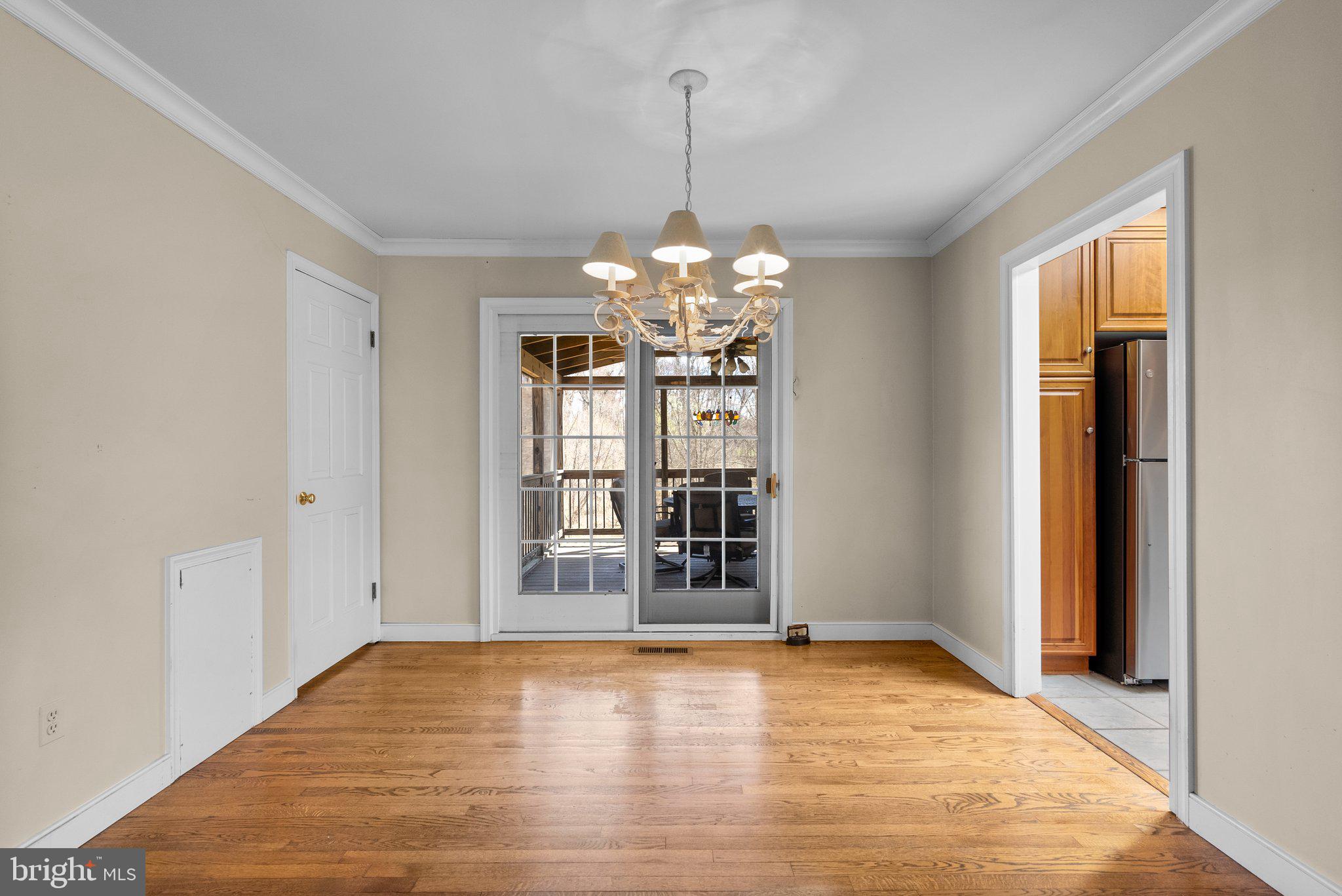 3428 Falling Green Rd