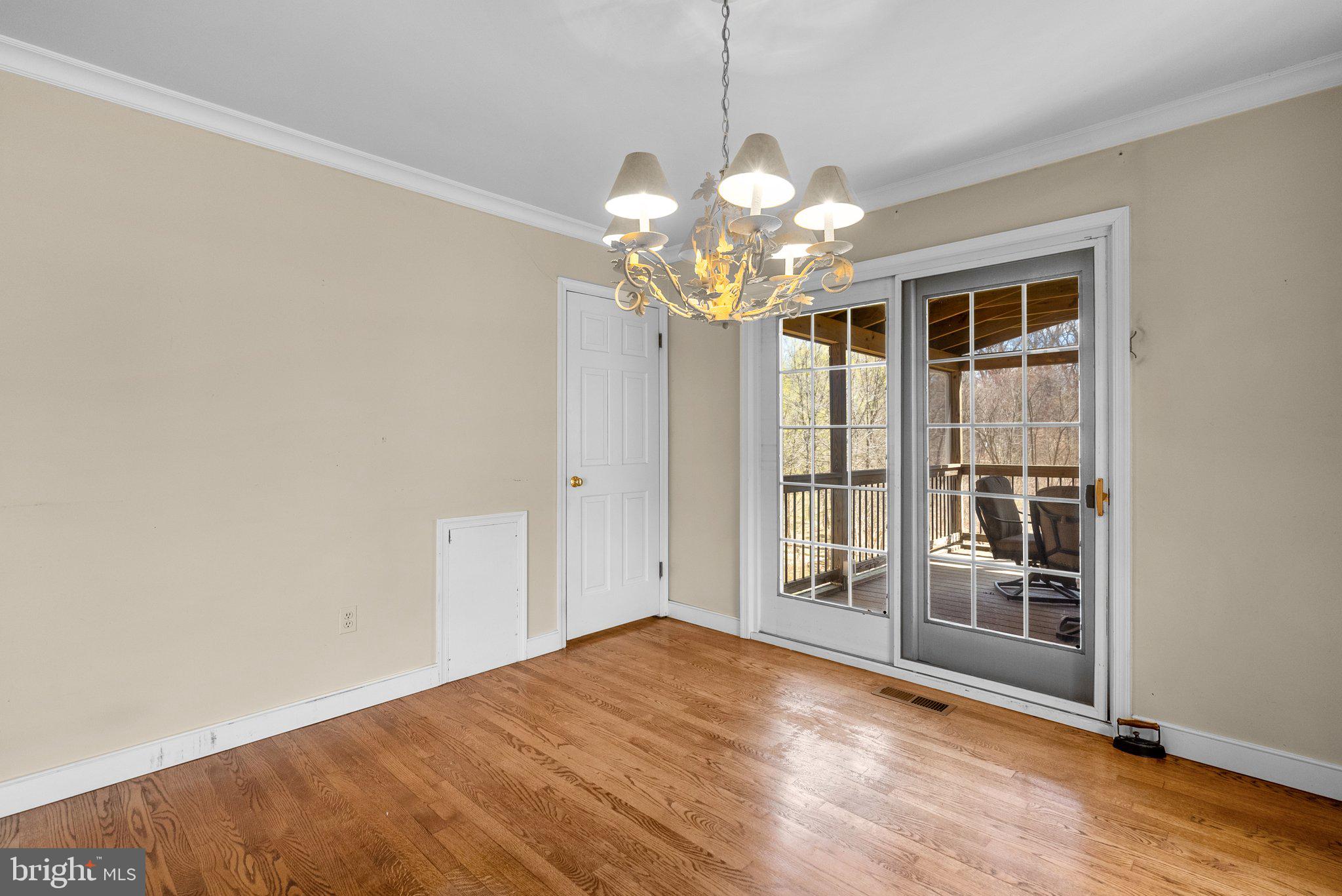 3428 Falling Green Rd