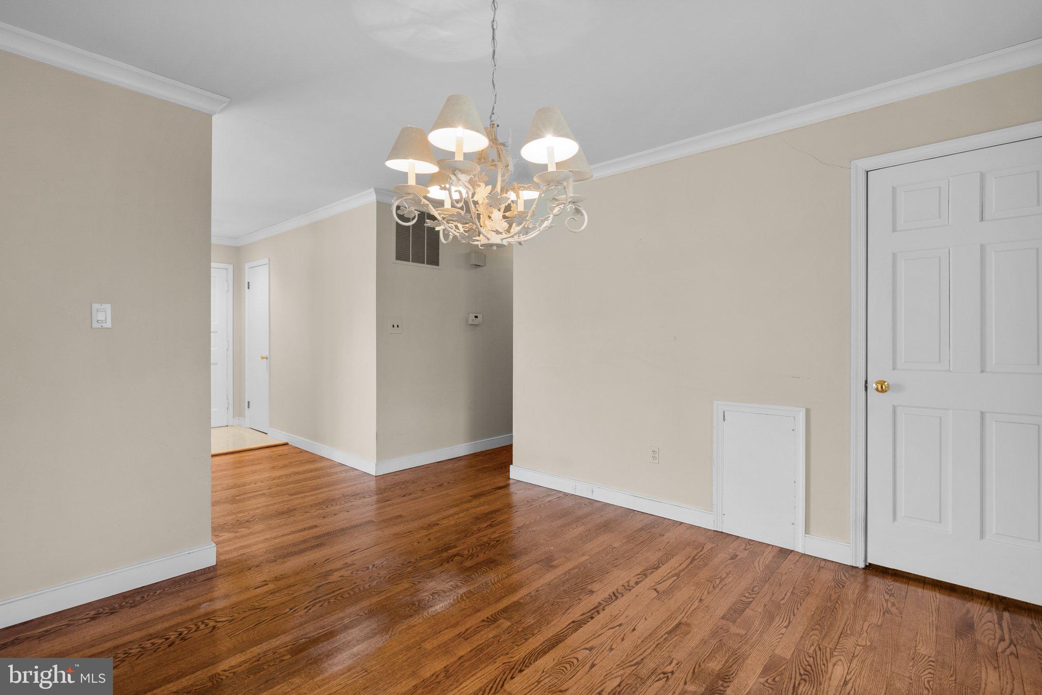 3428 Falling Green Rd