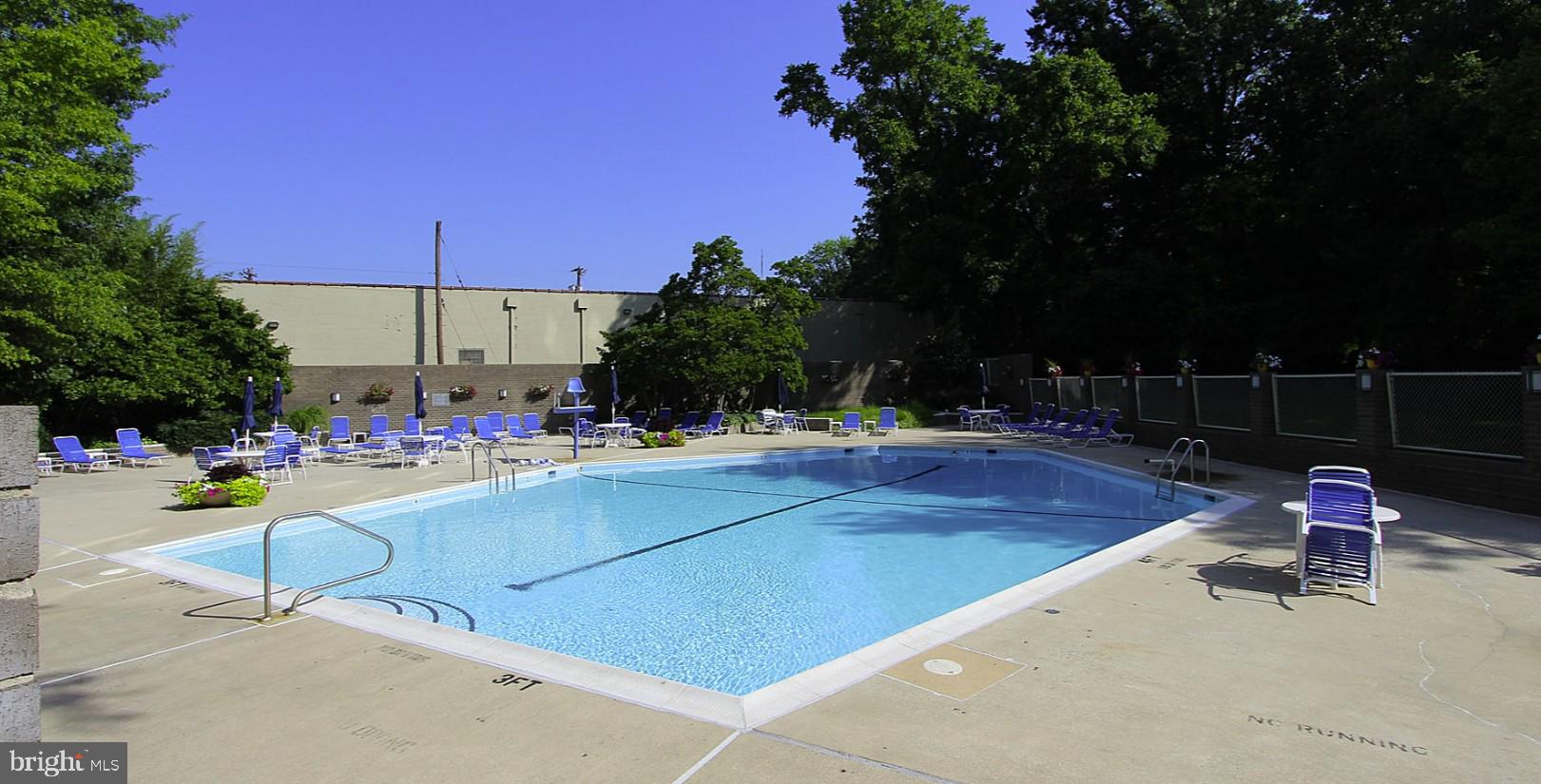 5101 River Rd #513